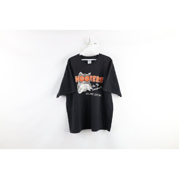 Hanes HOOTERS Advertising T-Shirt, Men's Size L cotton black type Vintage Second Hand